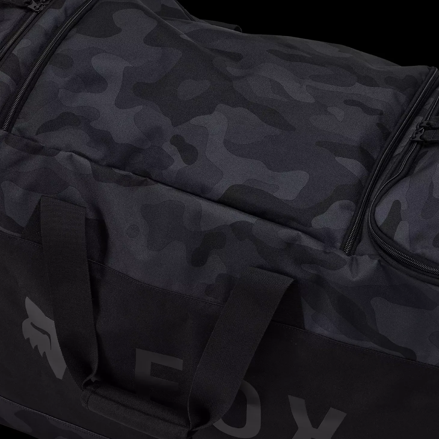 shuttle__black_camo_rolle_2.webp Shuttle 180 Black Camo Roller Bag