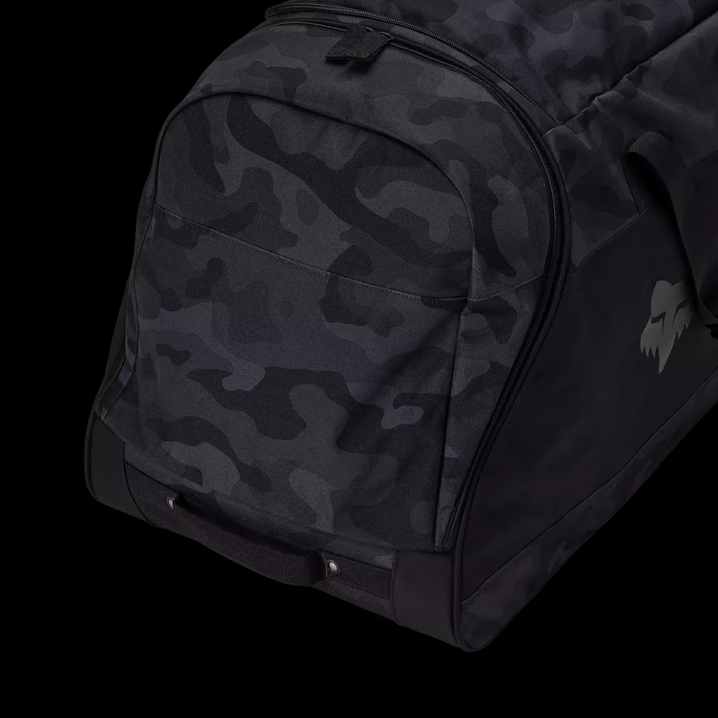 shuttle__black_camo_rolle_3.webp Shuttle 180 Black Camo Roller Bag